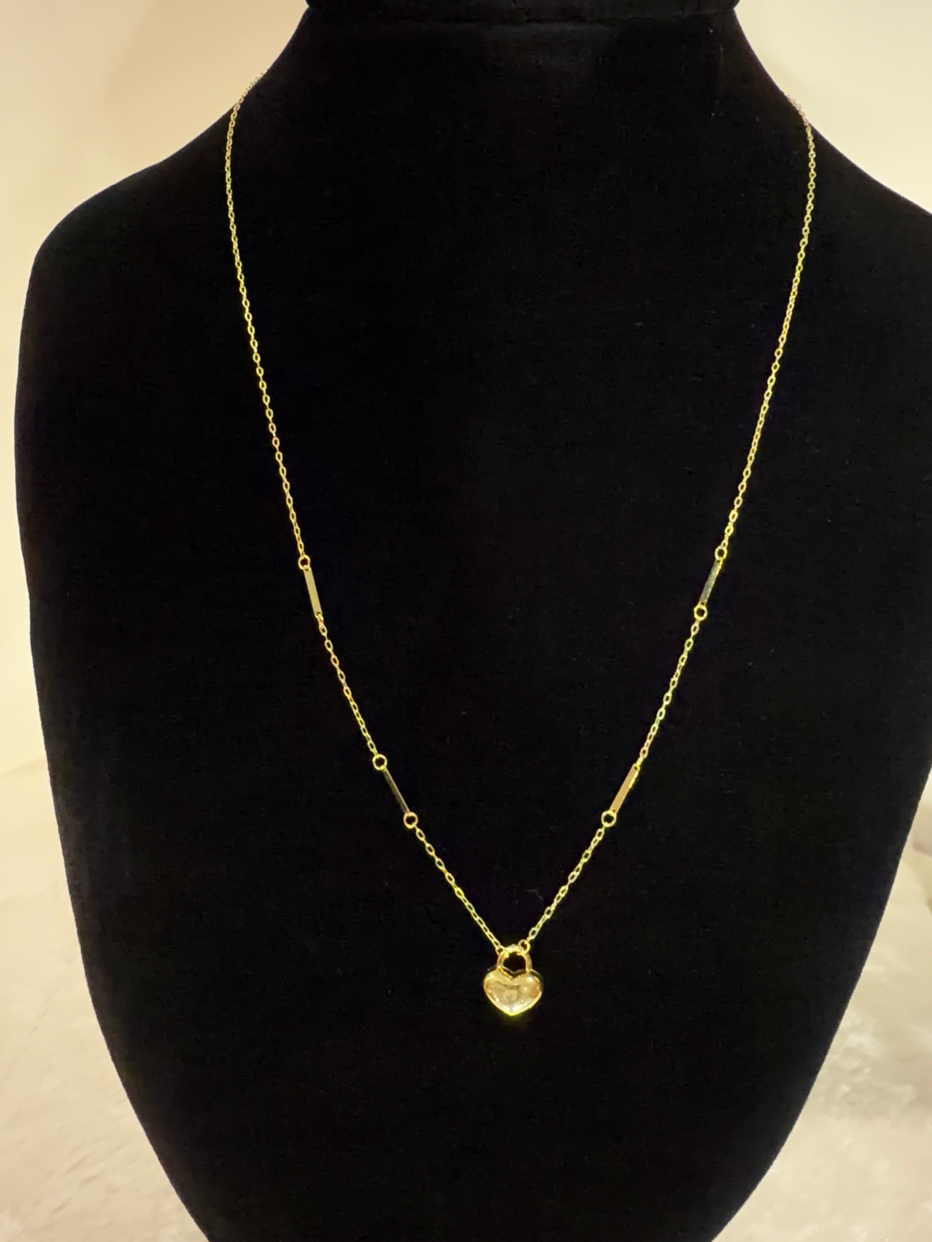 10K yellow gold heart pendant  neckalce  